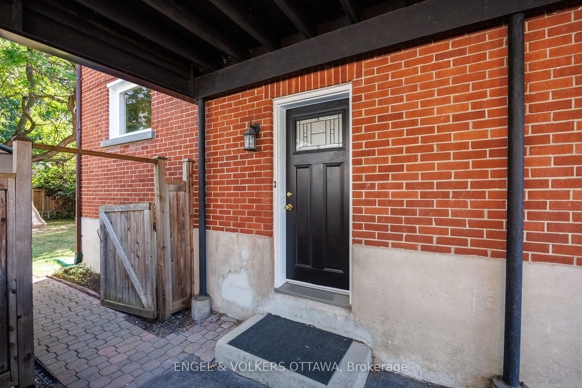 557 Roosevelt Avenue