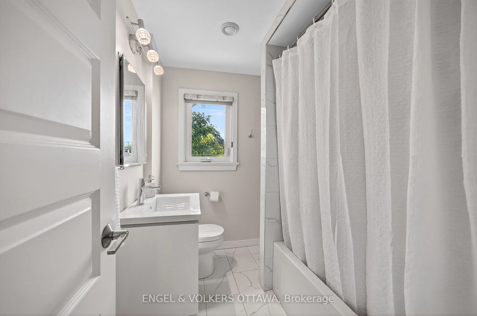 557 Roosevelt Avenue