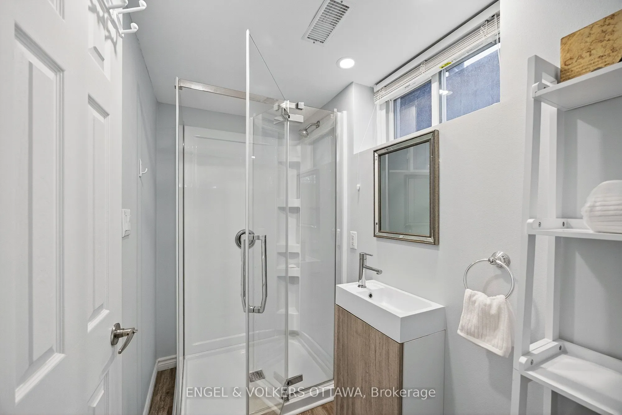 557 Roosevelt Avenue