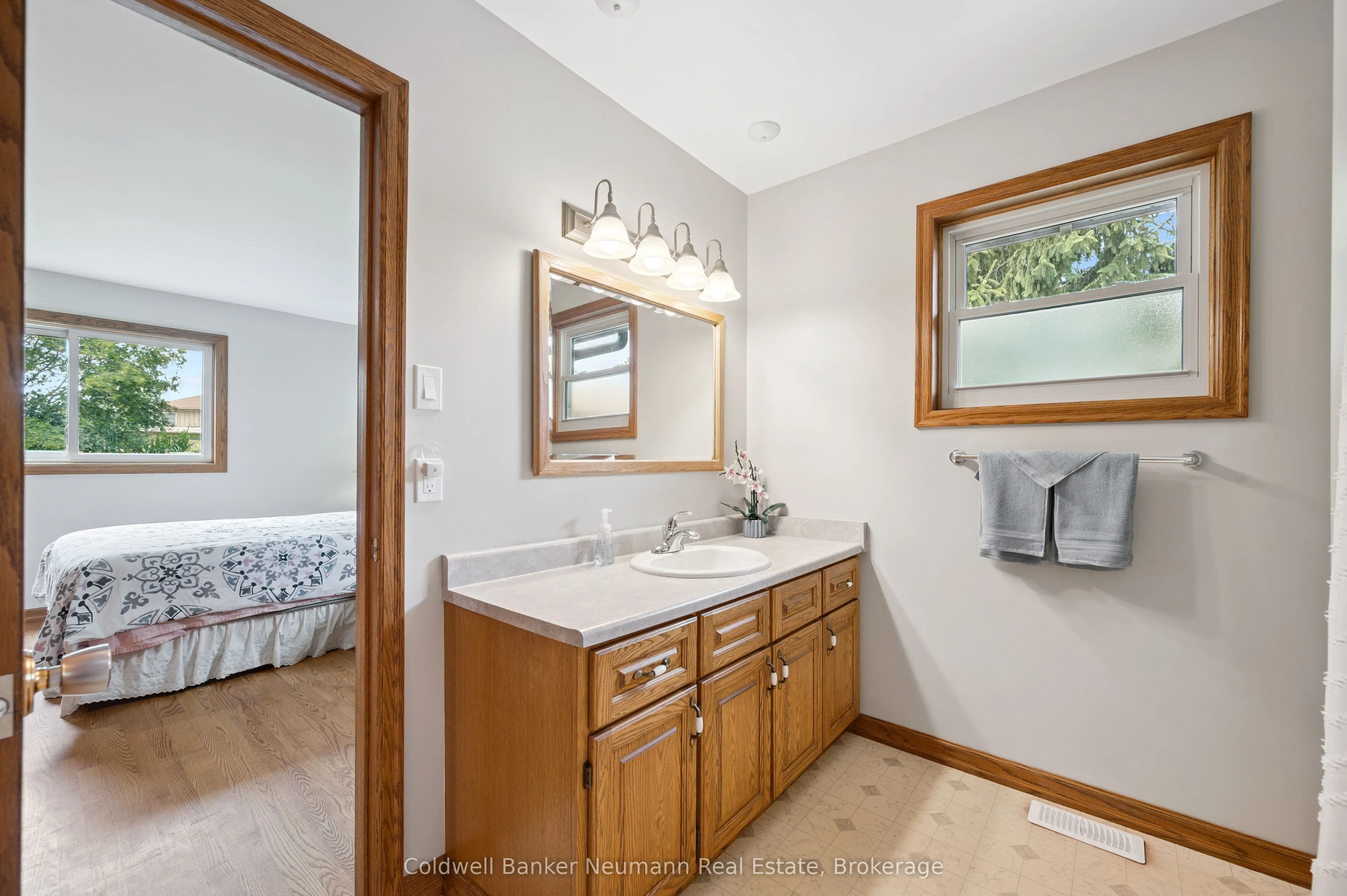 5 A Hamilton Drive
