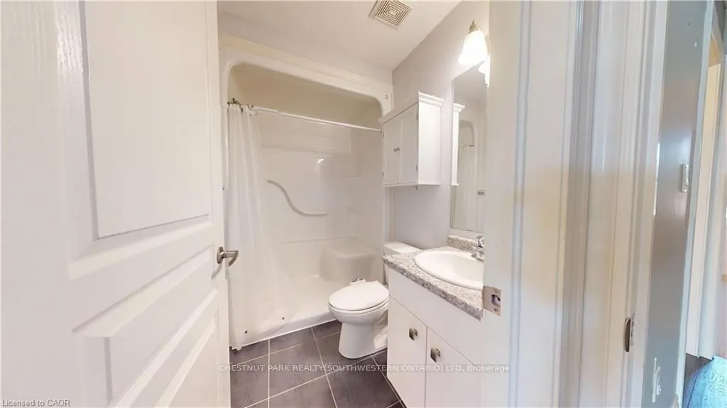 94 Robert Peel Road, #UPPER
