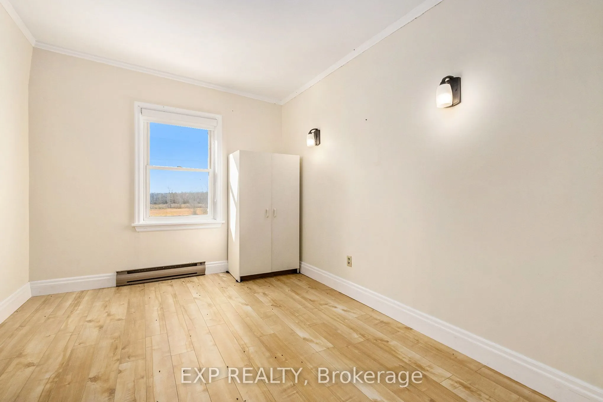 18873 KENYON CONCESSION 5 Road