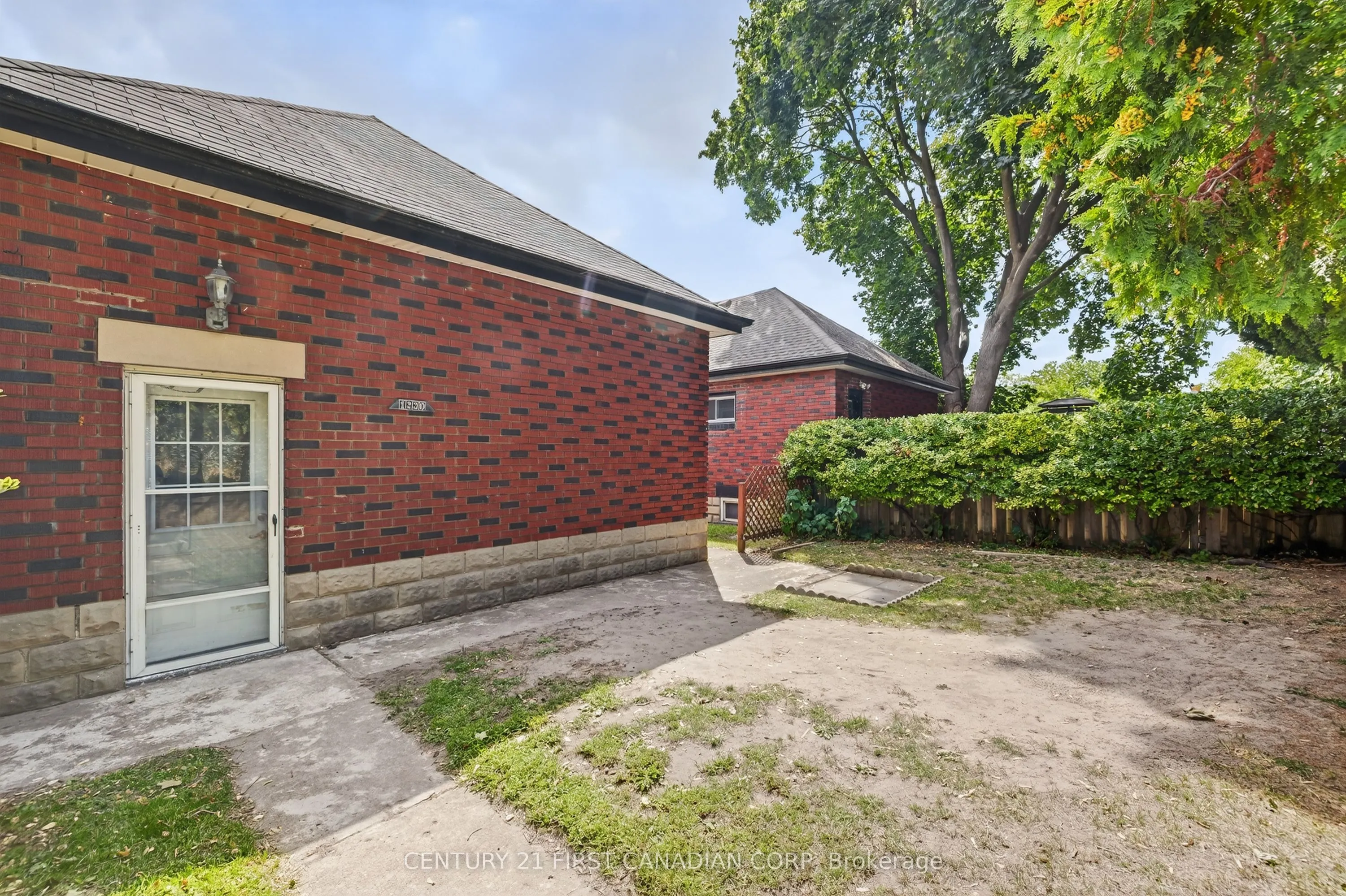1230 Dundas Street