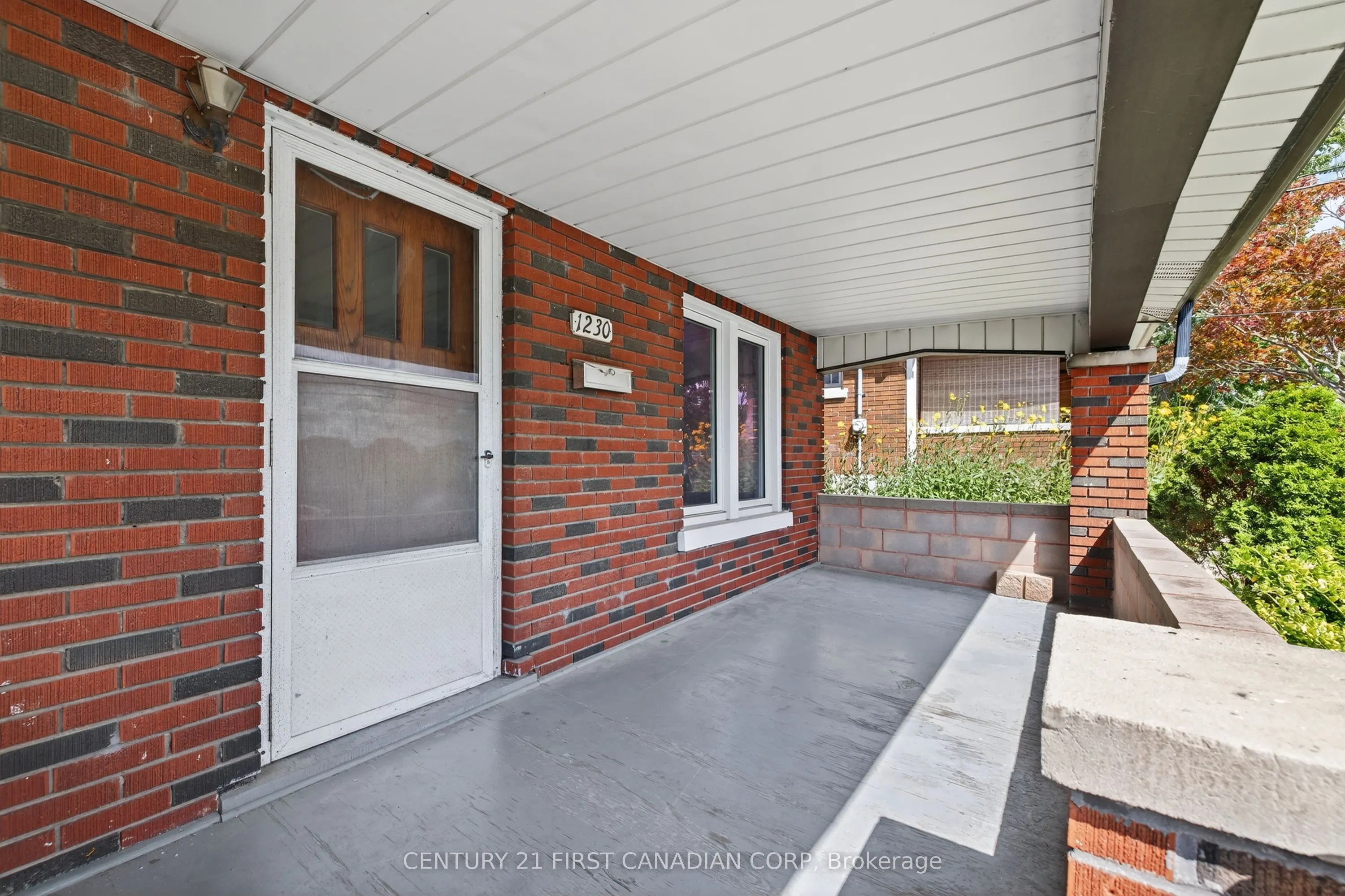 1230 Dundas Street