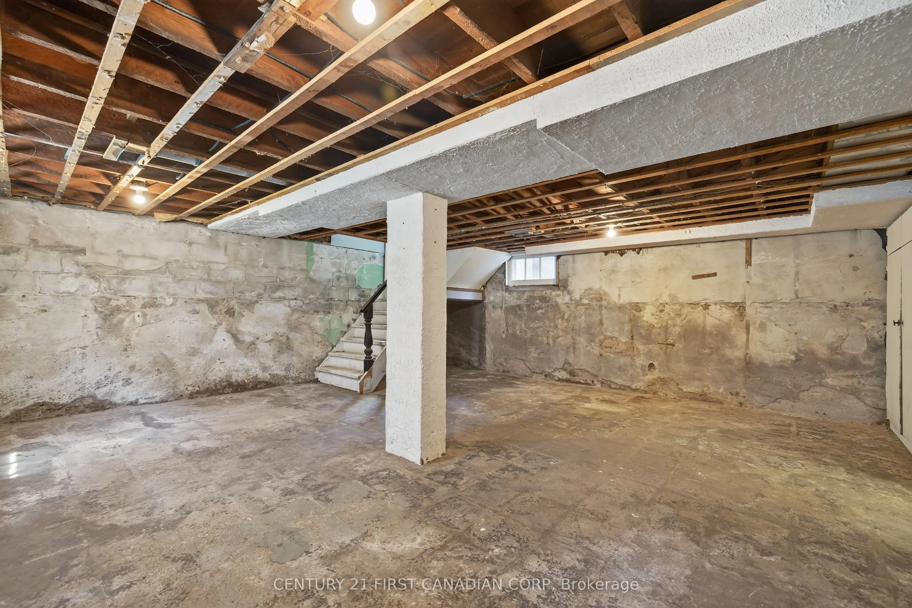 1230 Dundas Street