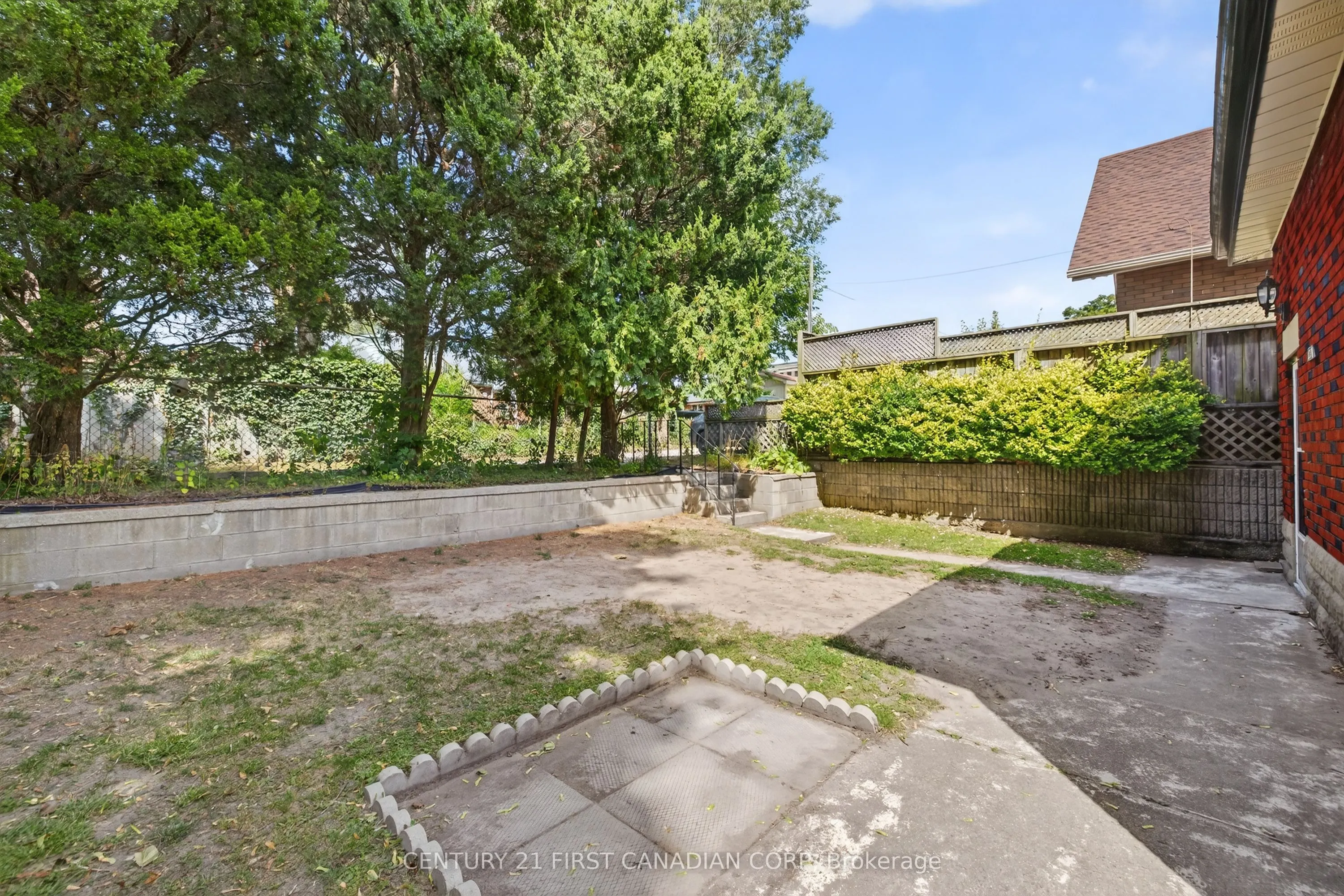 1230 Dundas Street