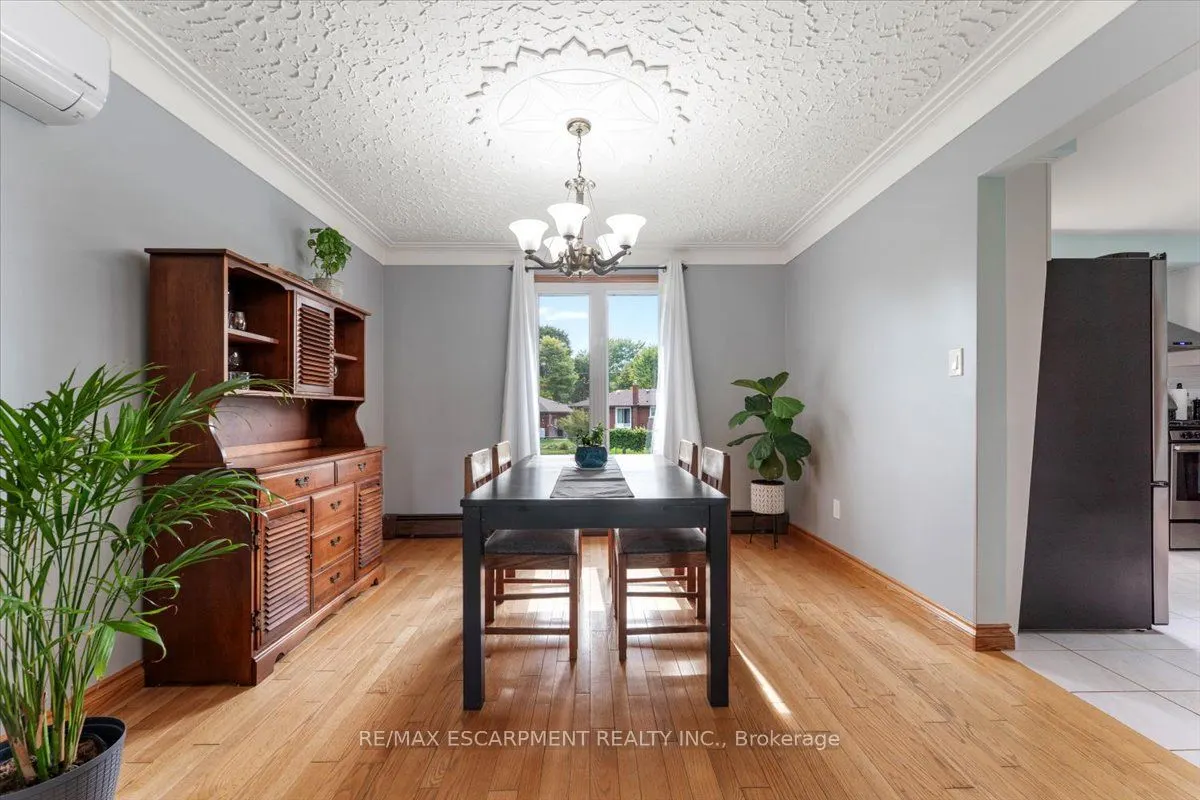 87 Loyalist Drive