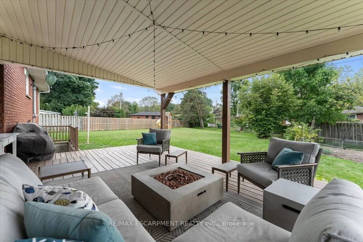 87 Loyalist Drive