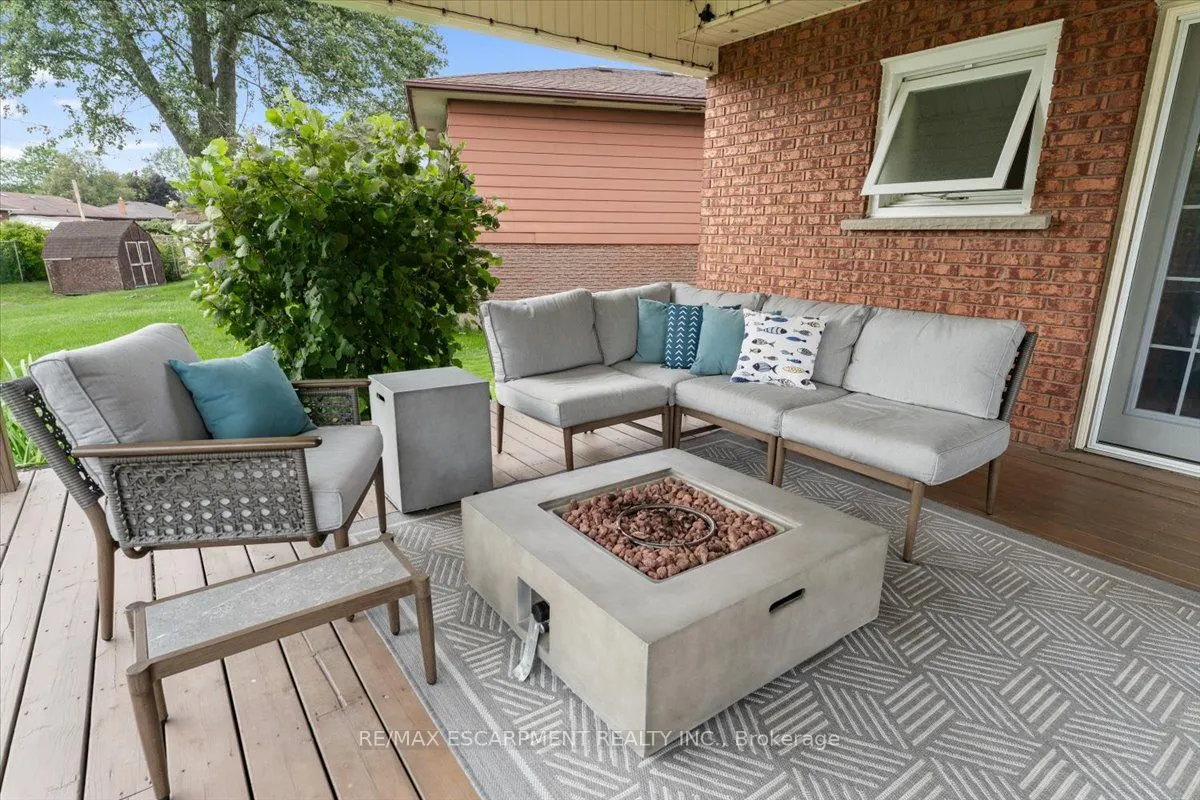 87 Loyalist Drive