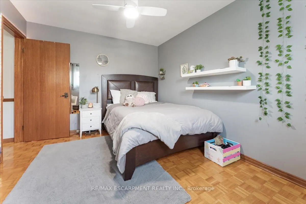87 Loyalist Drive