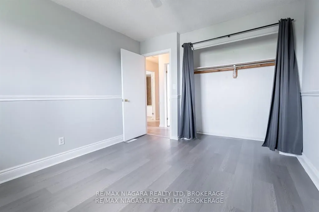 49 AUTUMN Place