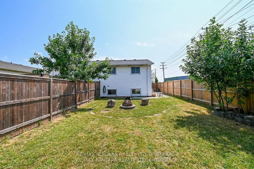 49 AUTUMN Place