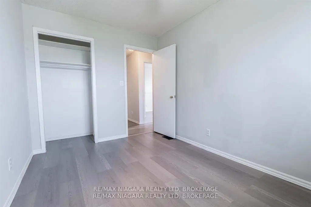 49 AUTUMN Place