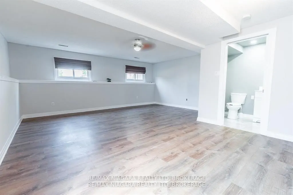 49 AUTUMN Place