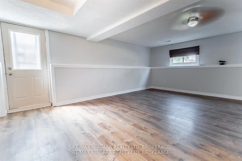49 AUTUMN Place