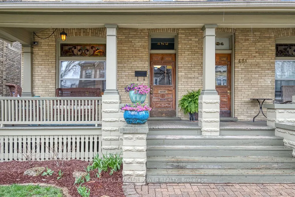 482 Princess Avenue