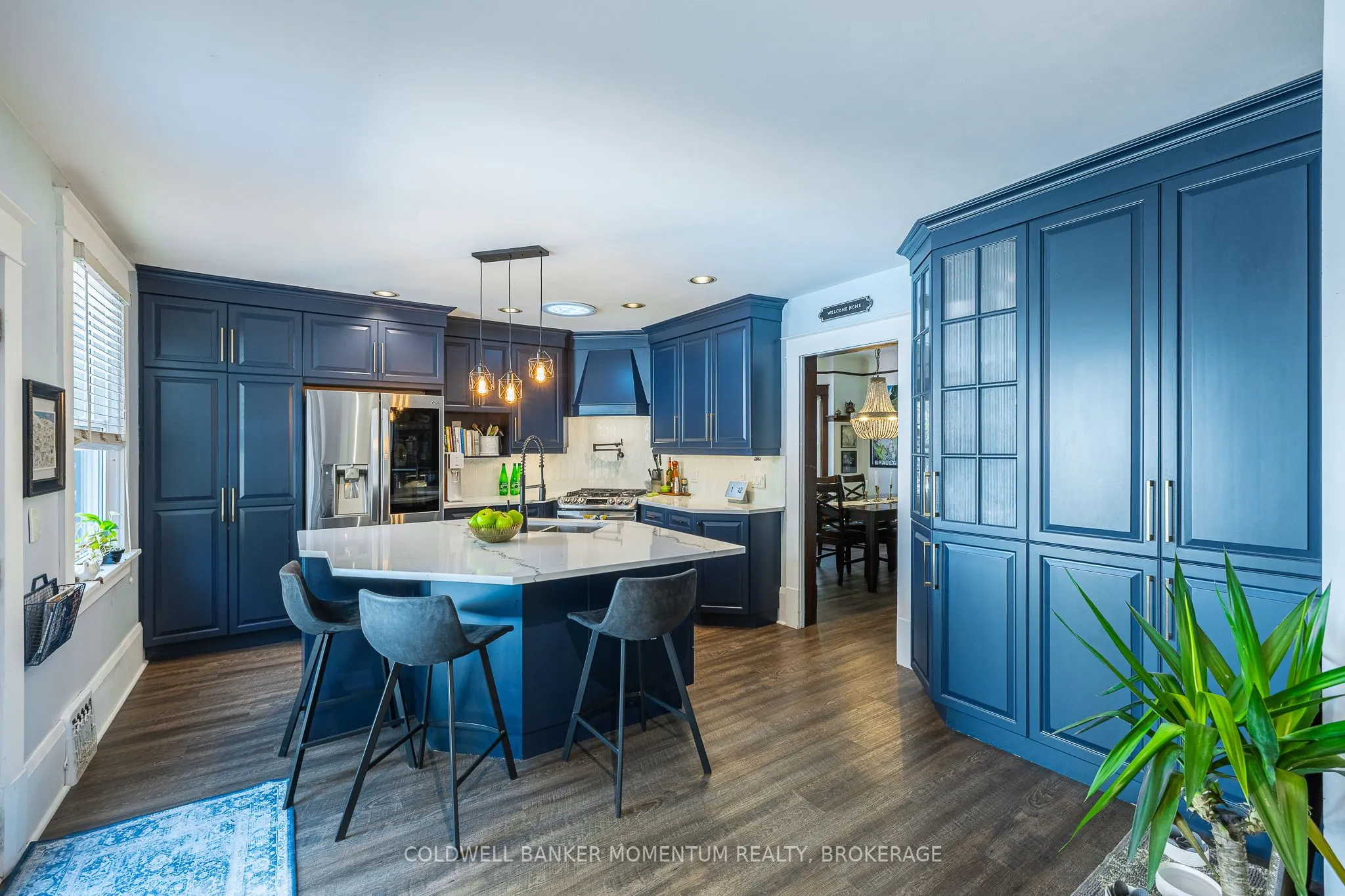83 DUFFERIN Street