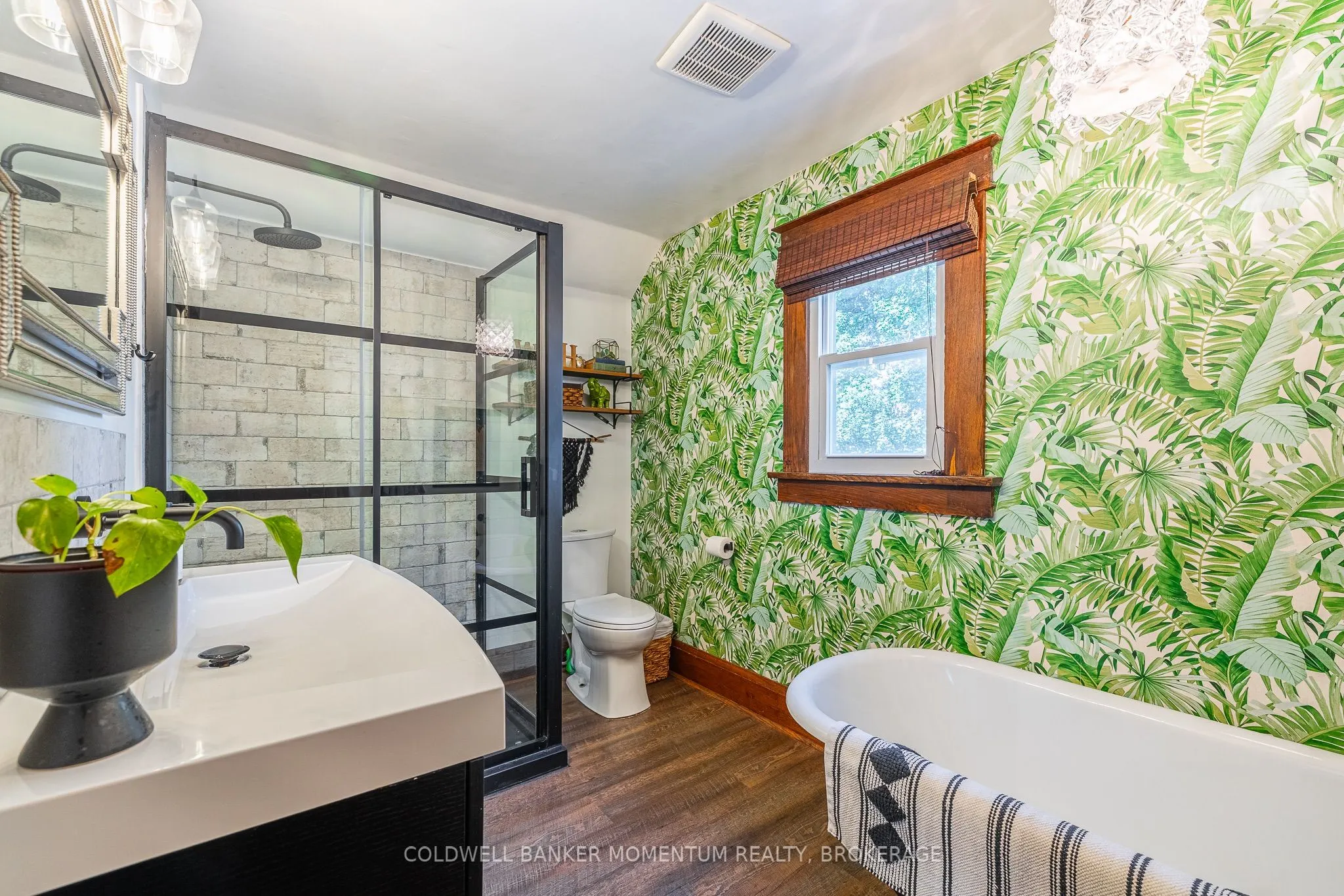 83 DUFFERIN Street