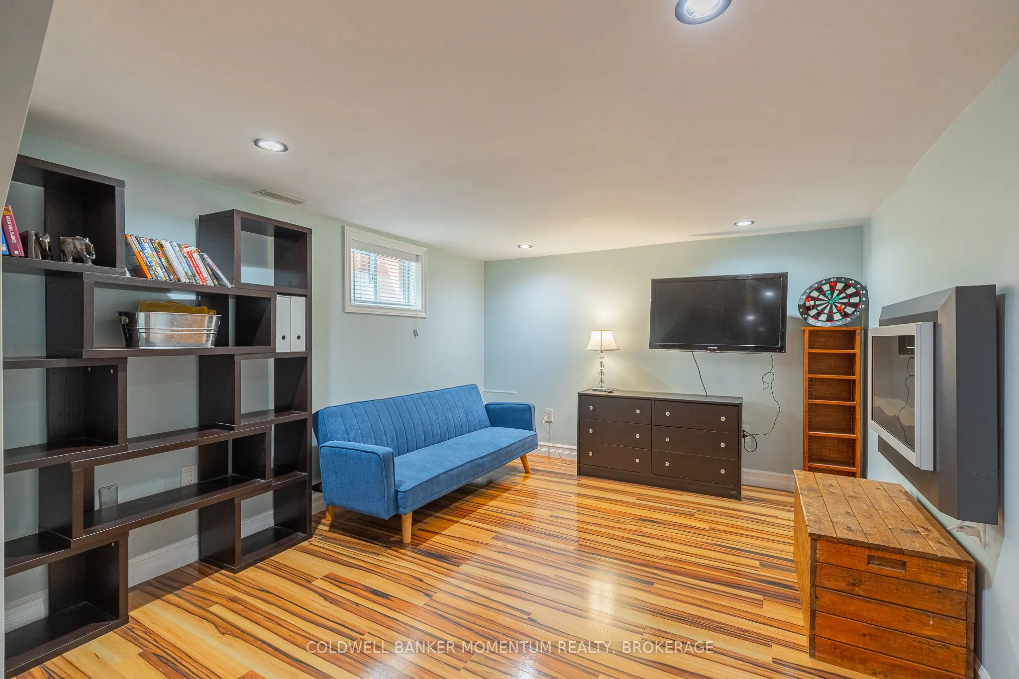 83 DUFFERIN Street