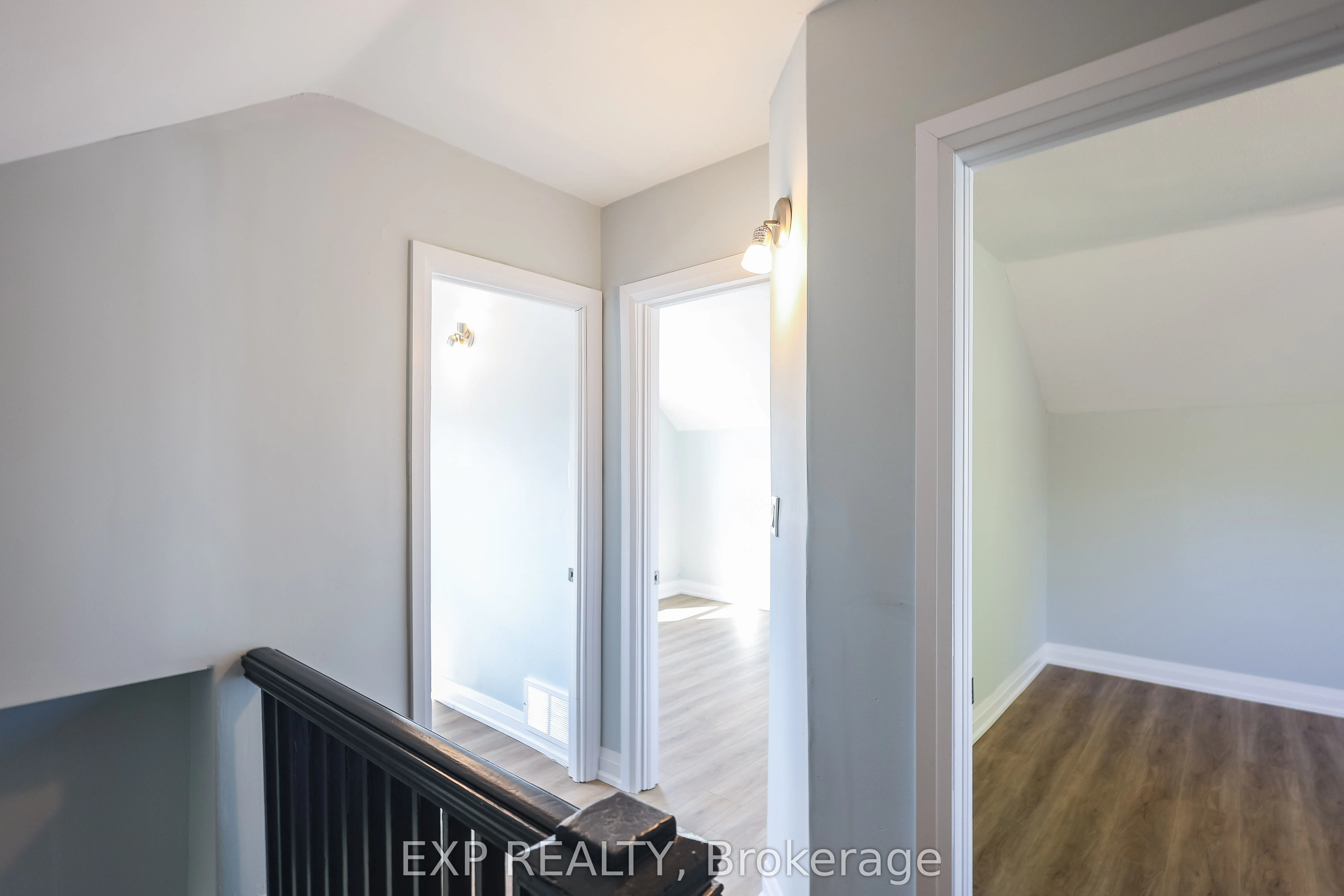 1275 Cannon Street E