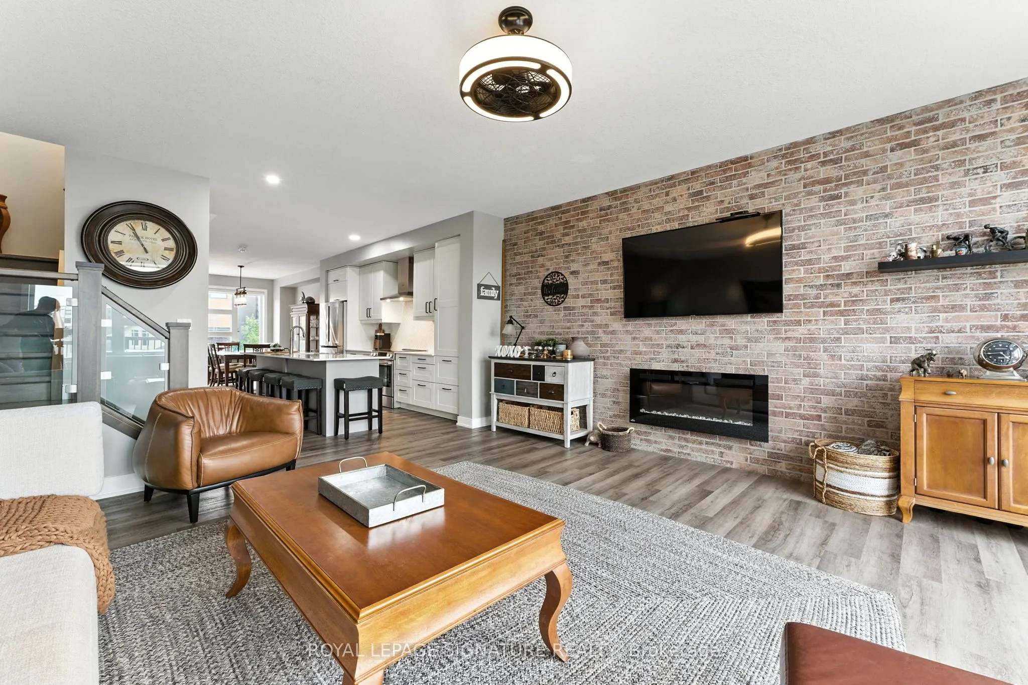60 Arkell Road, #33