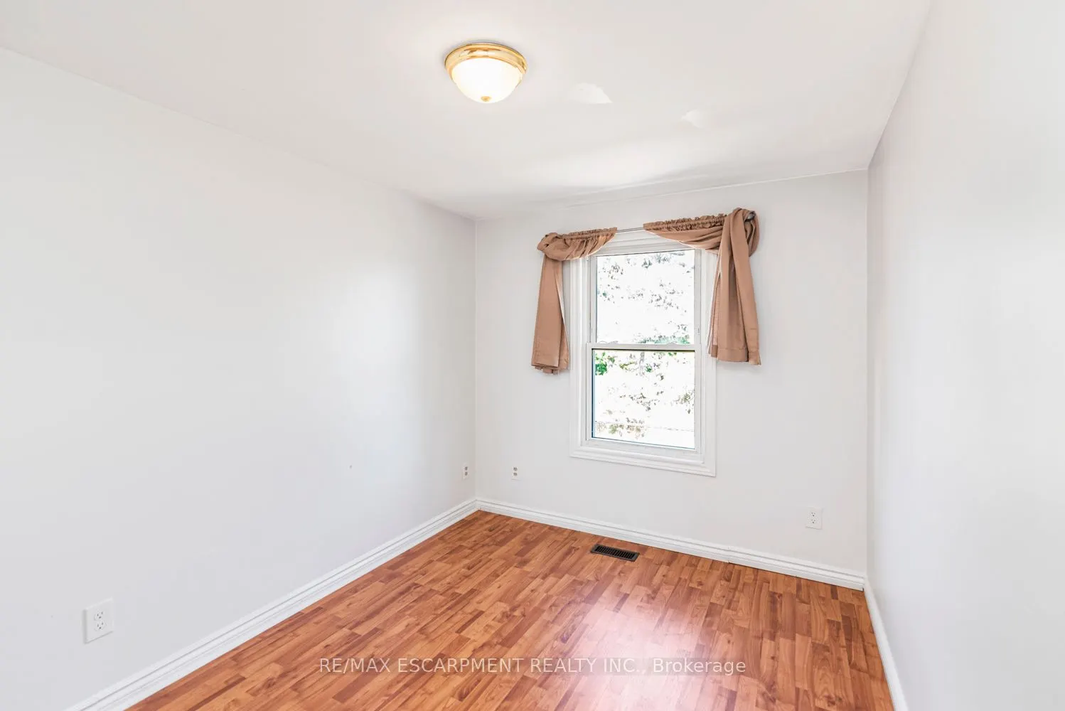 25 Bryna Avenue, #F