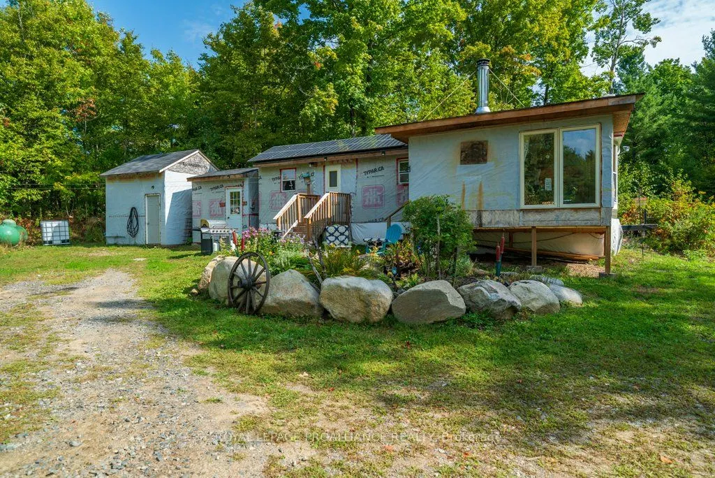 216 Glastonbury Road