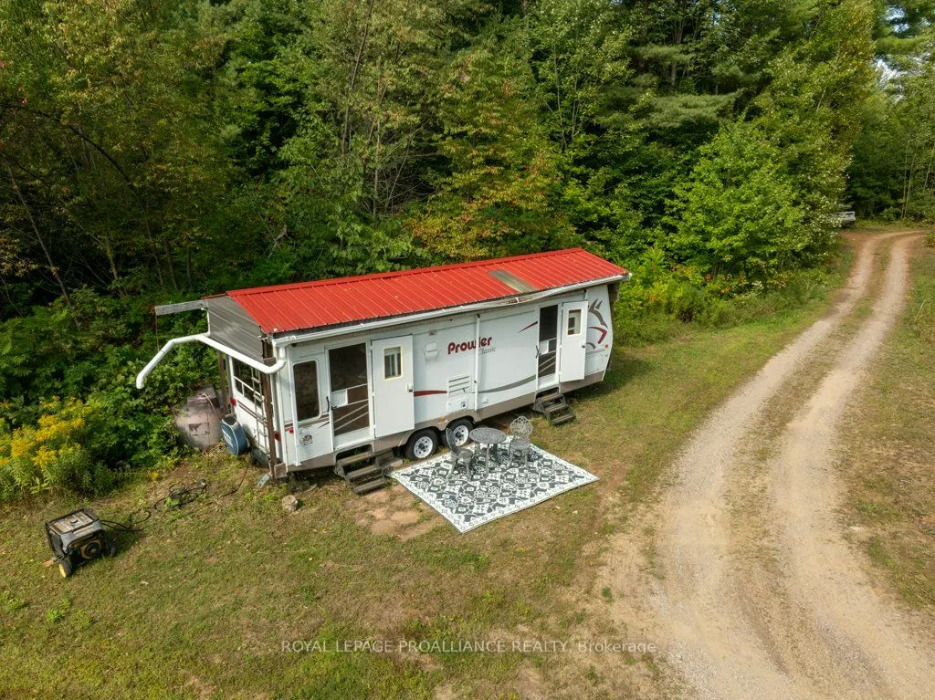 216 Glastonbury Road