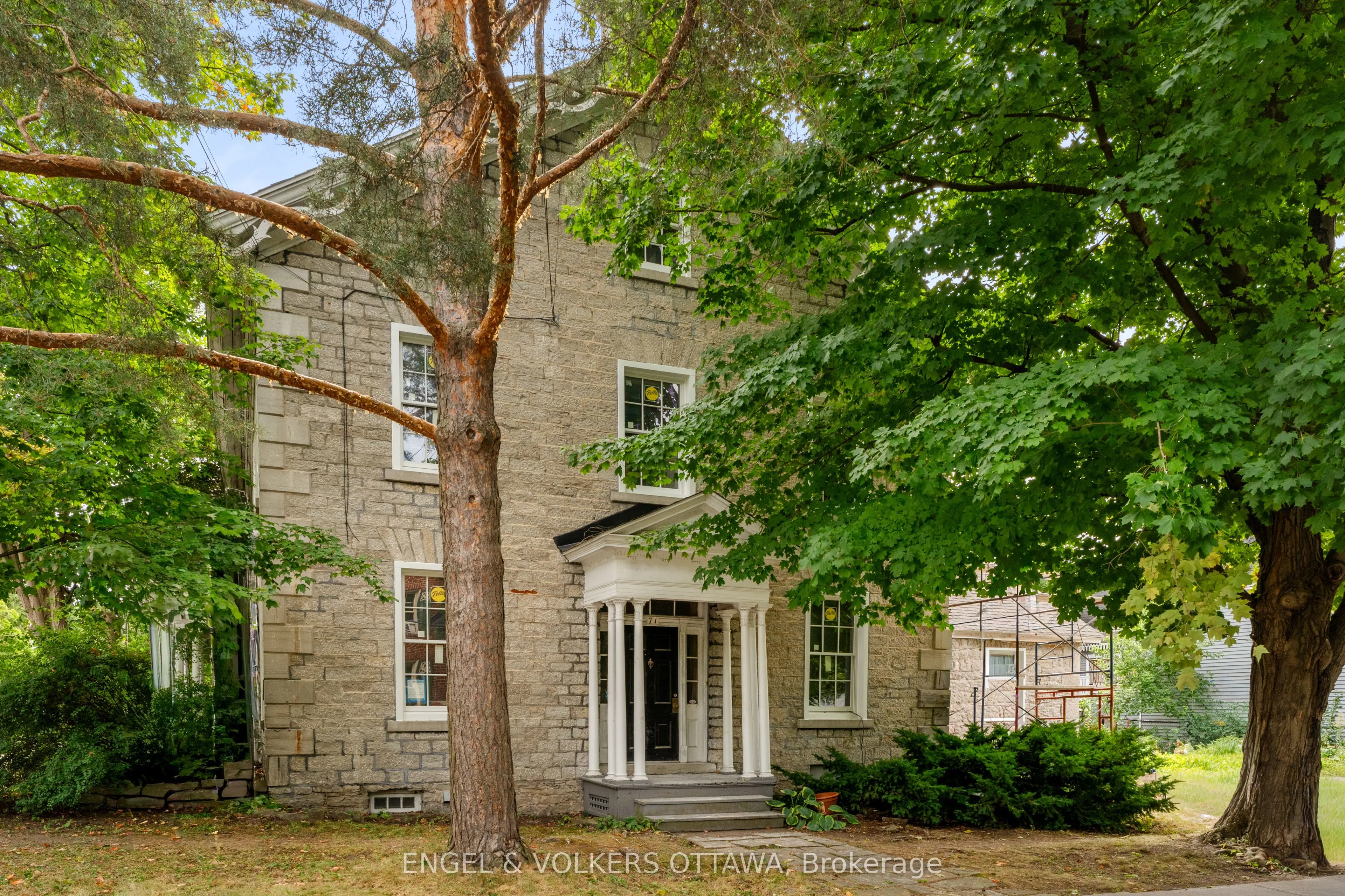 71 Thomas Street