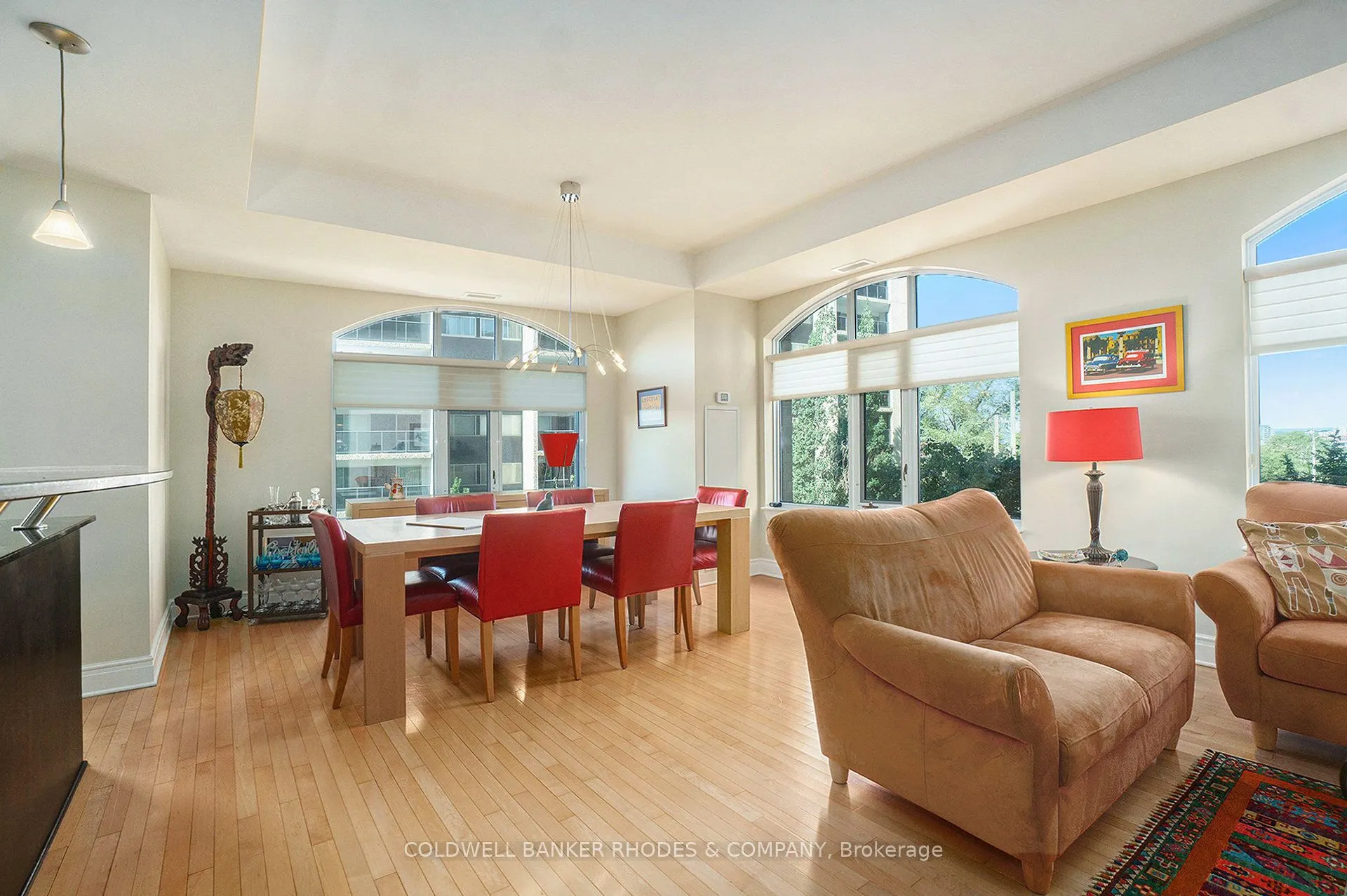 95 Bronson Avenue, #401