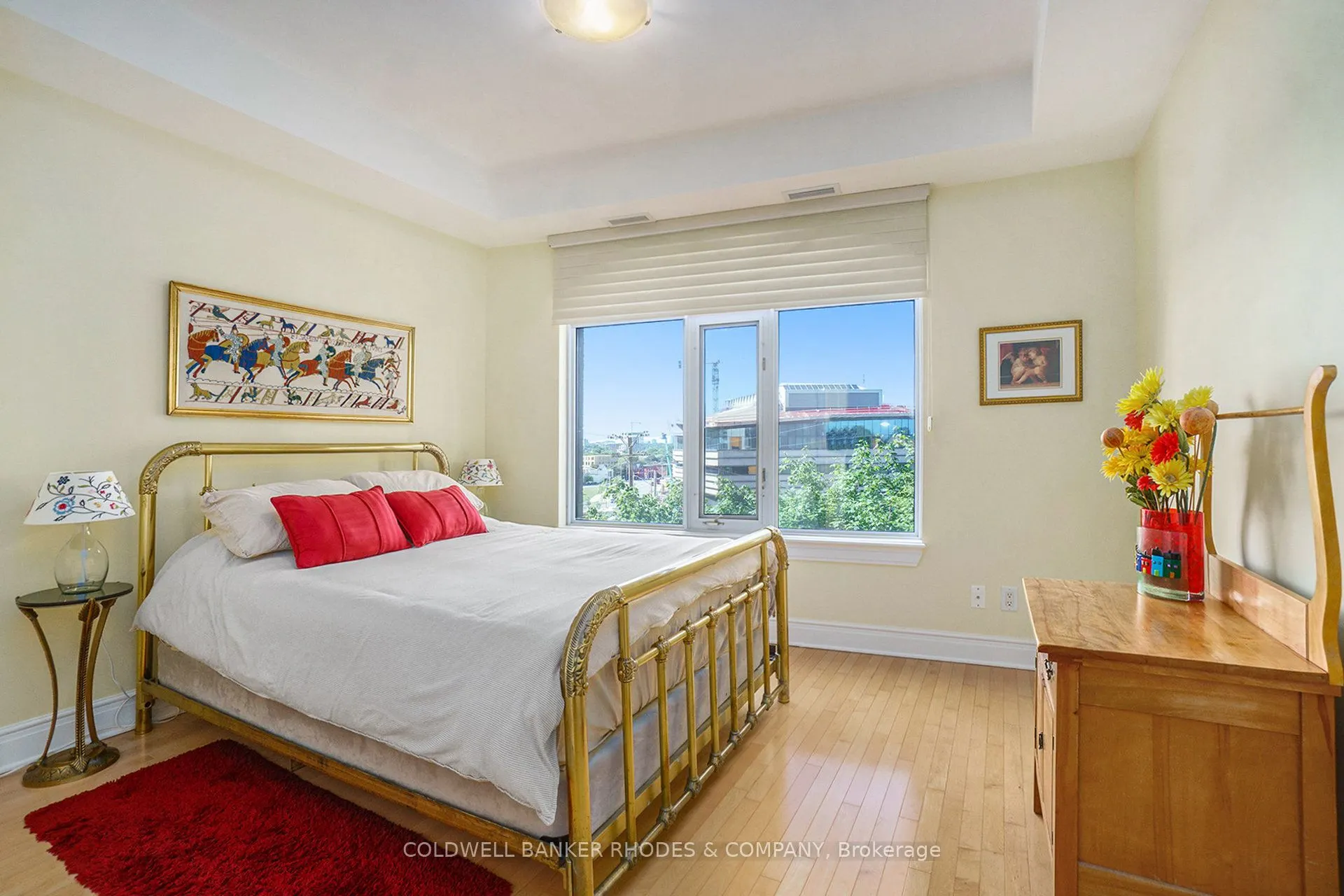 95 Bronson Avenue, #401