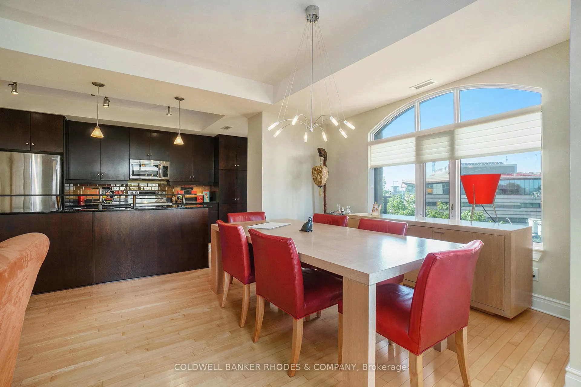 95 Bronson Avenue, #401