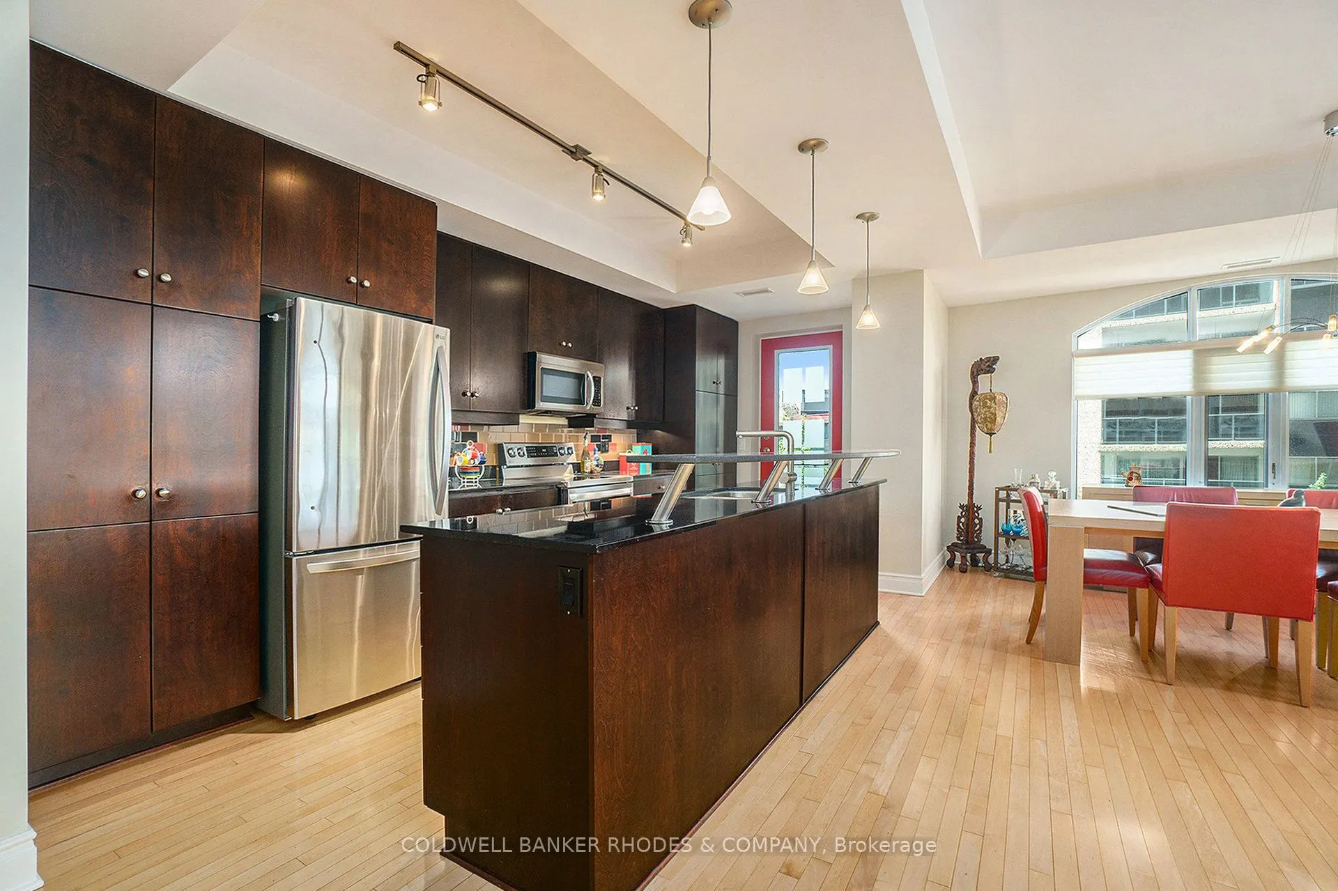 95 Bronson Avenue, #401