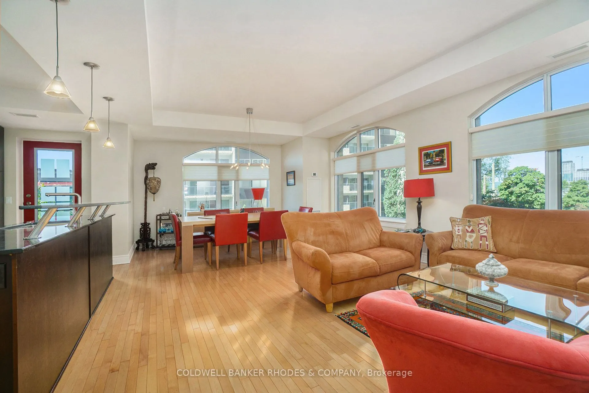 95 Bronson Avenue, #401