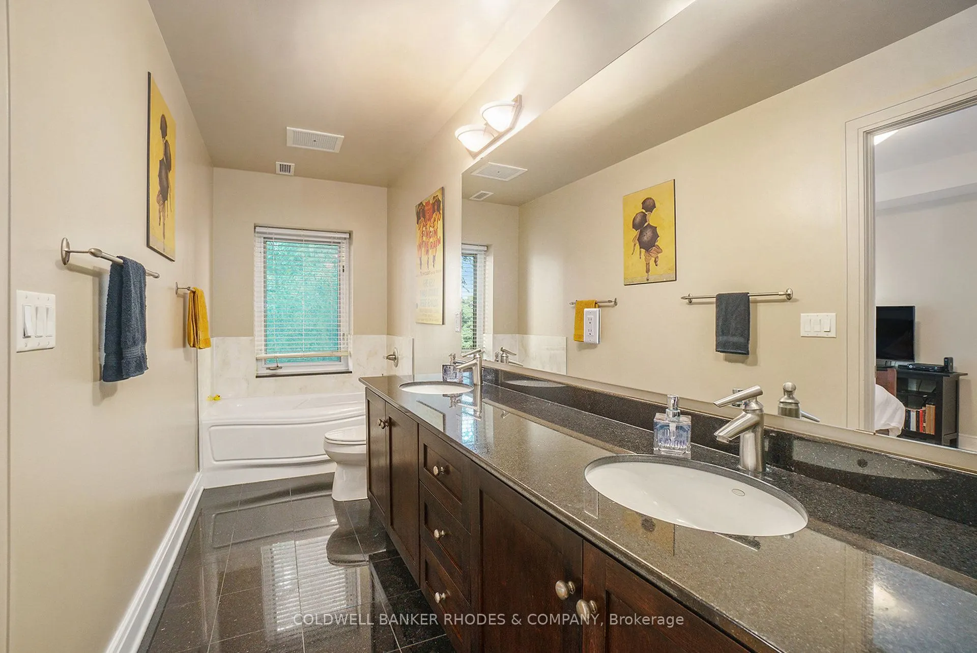 95 Bronson Avenue, #401