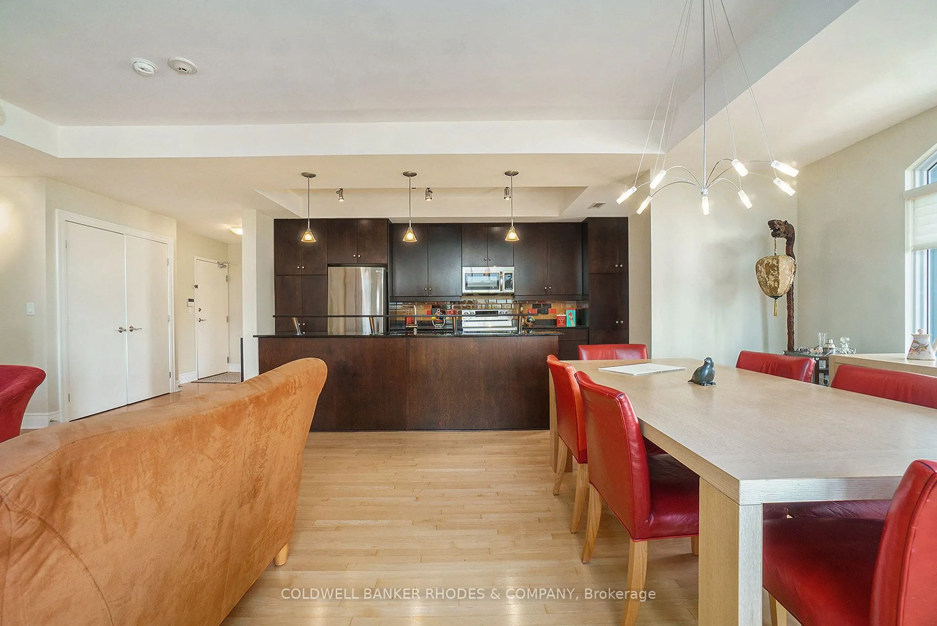 95 Bronson Avenue, #401