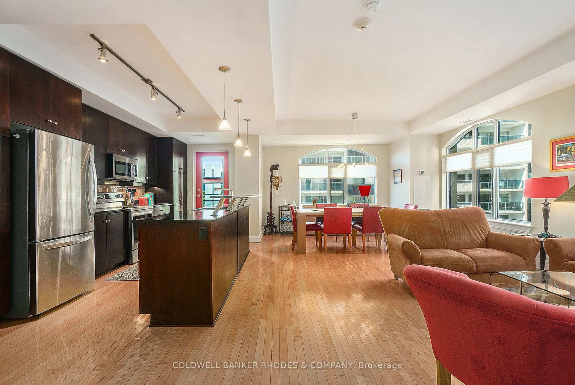 95 Bronson Avenue, #401