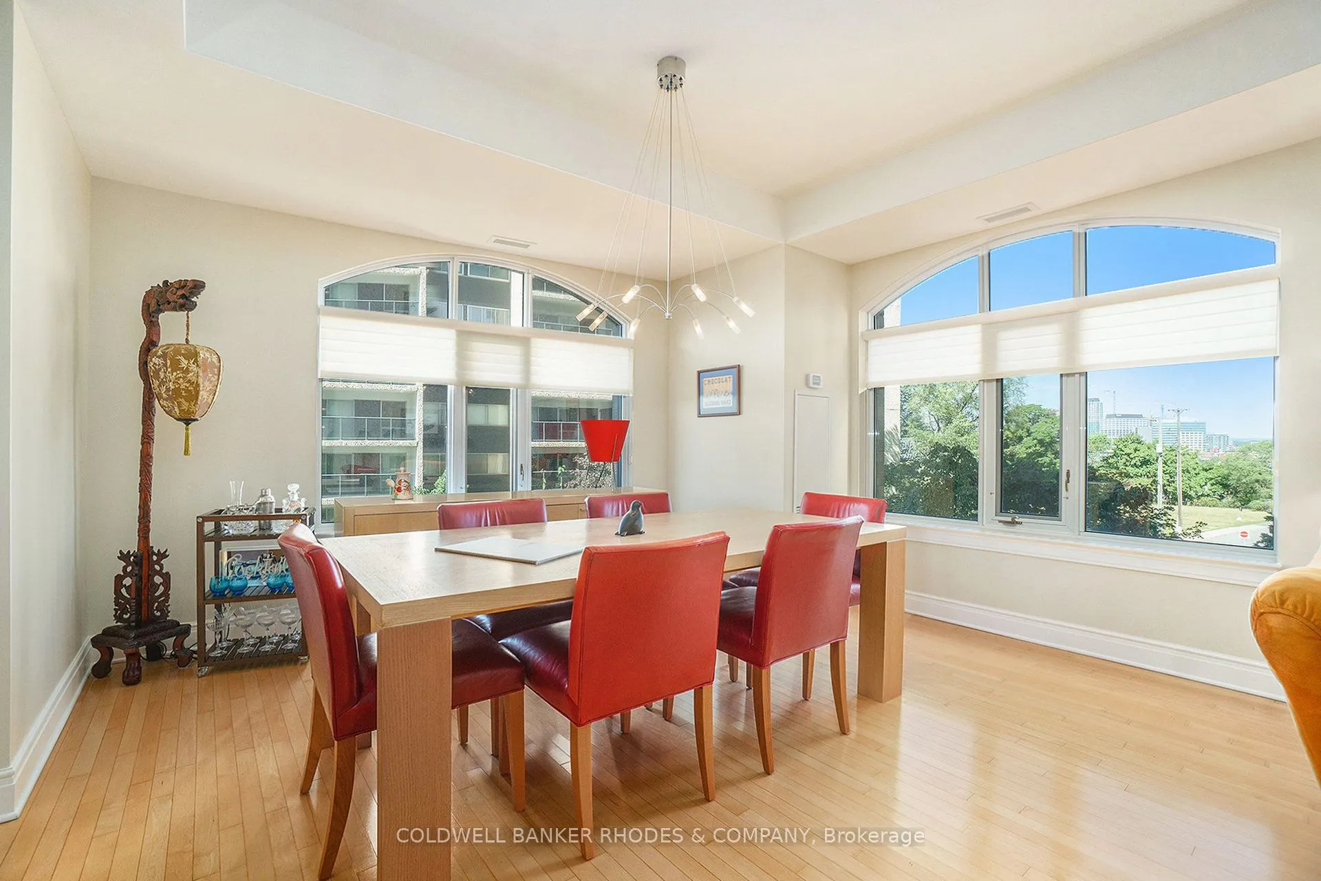 95 Bronson Avenue, #401