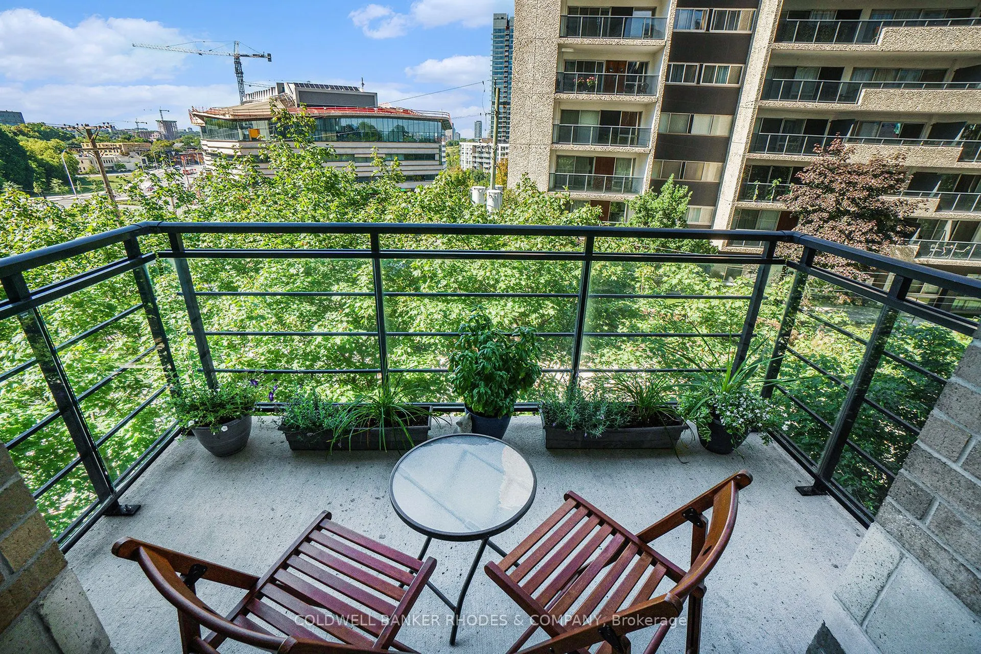 95 Bronson Avenue, #401