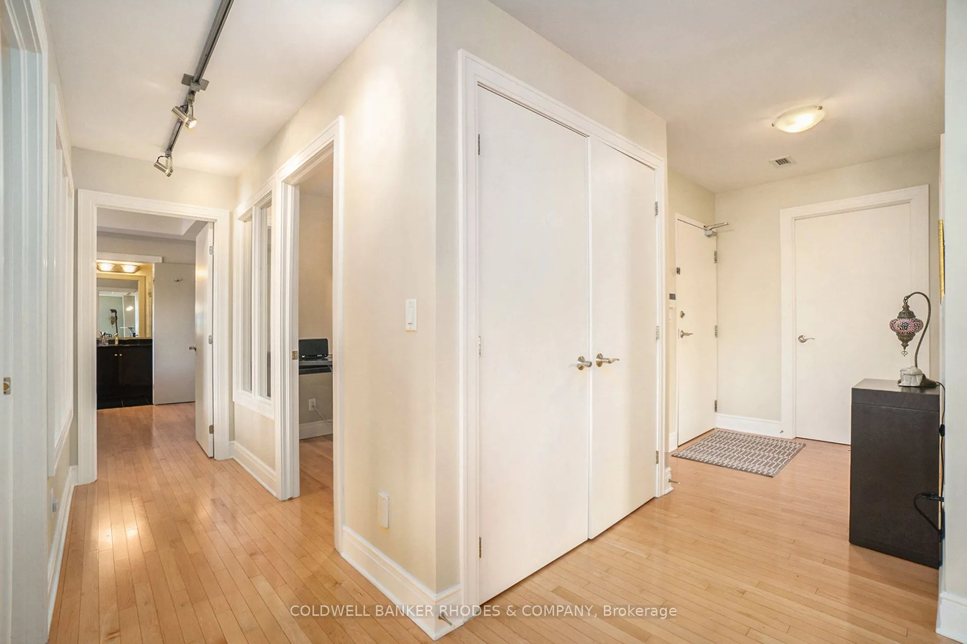 95 Bronson Avenue, #401