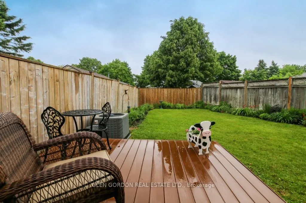 63 Caprice Crescent
