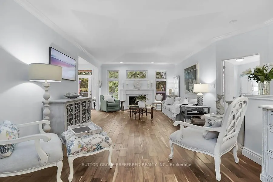398 Old Riverside Drive, #6