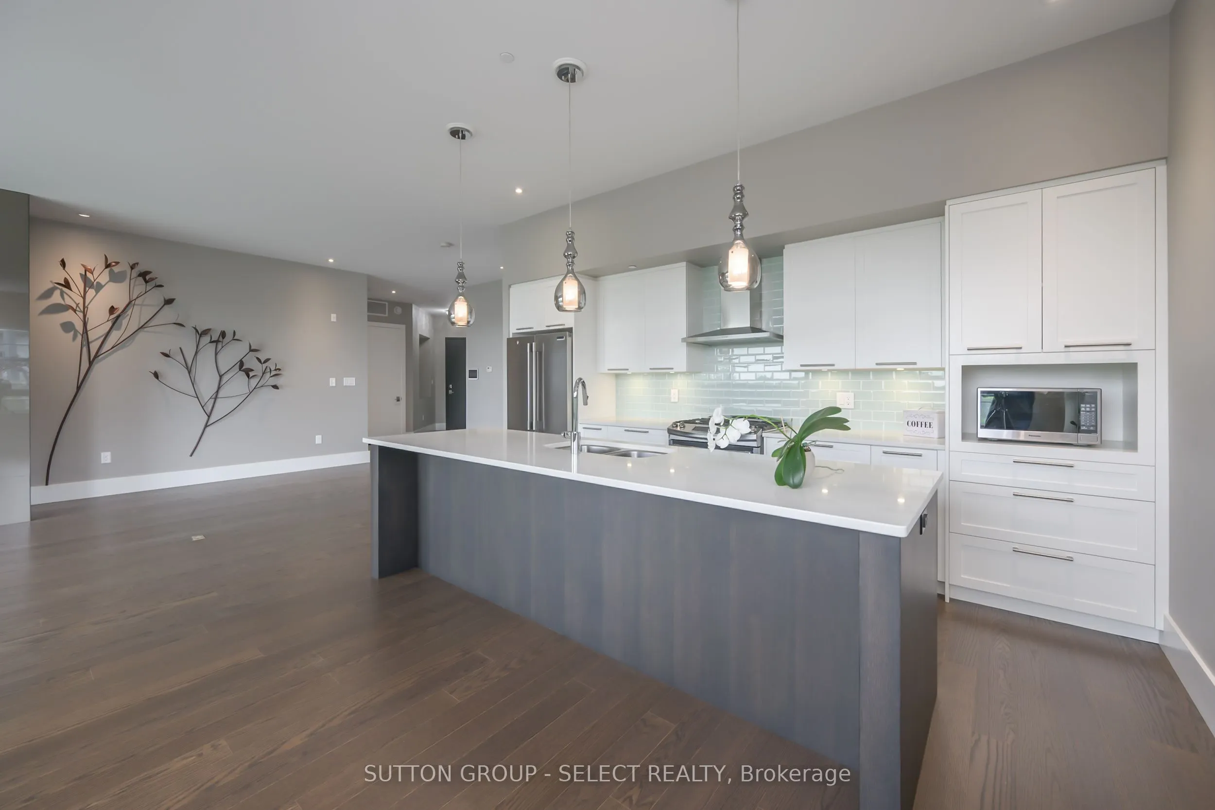 1705 Fiddlehead Place, #209