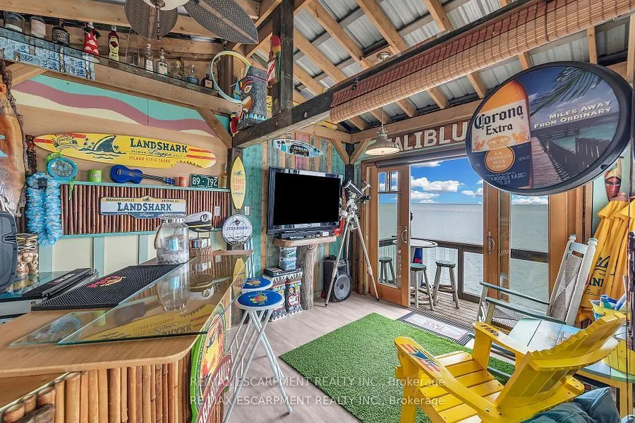 2090 Lakeshore Road