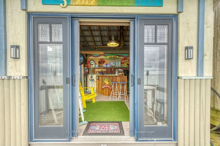 2090 Lakeshore Road