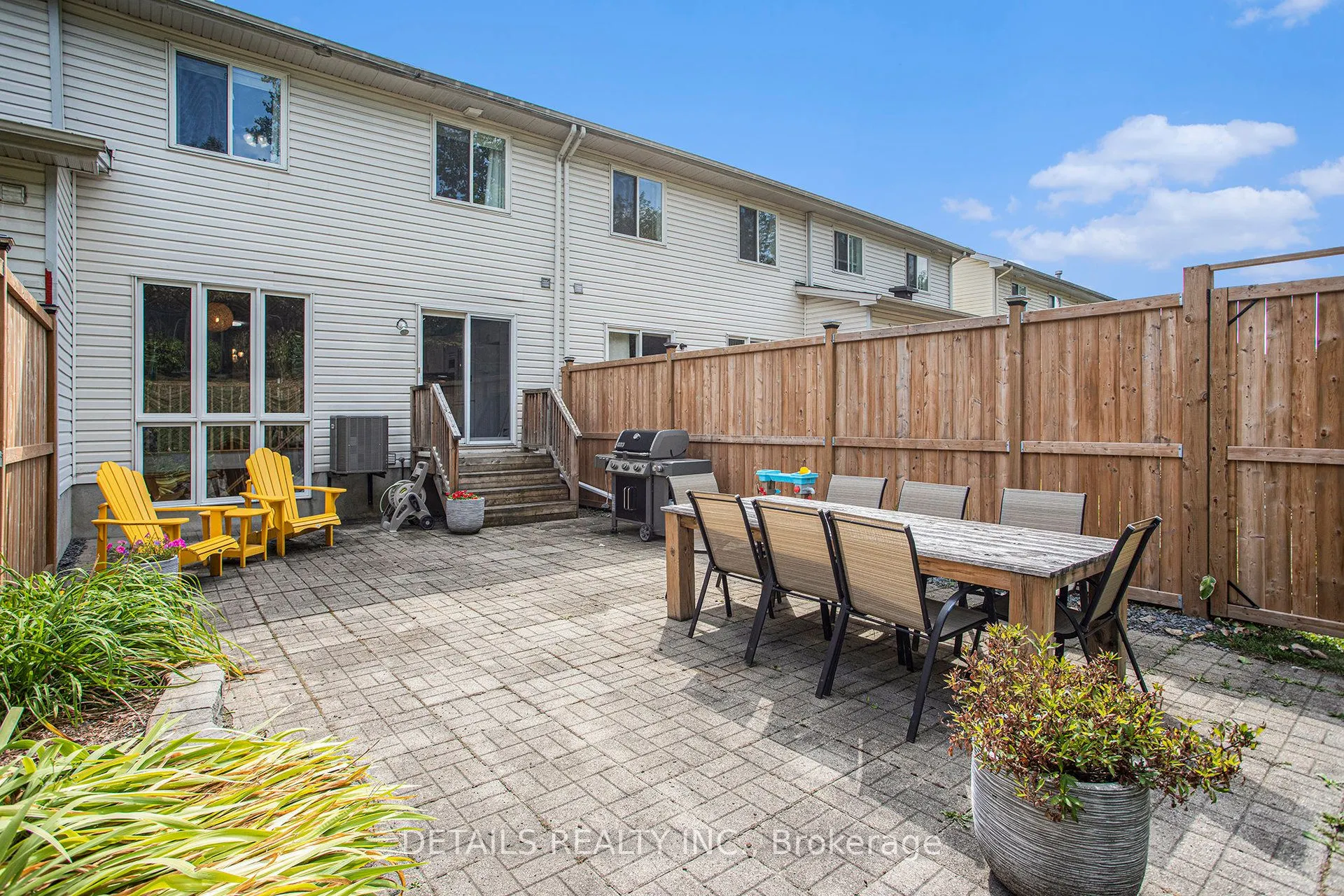 141 Duntroon Circle