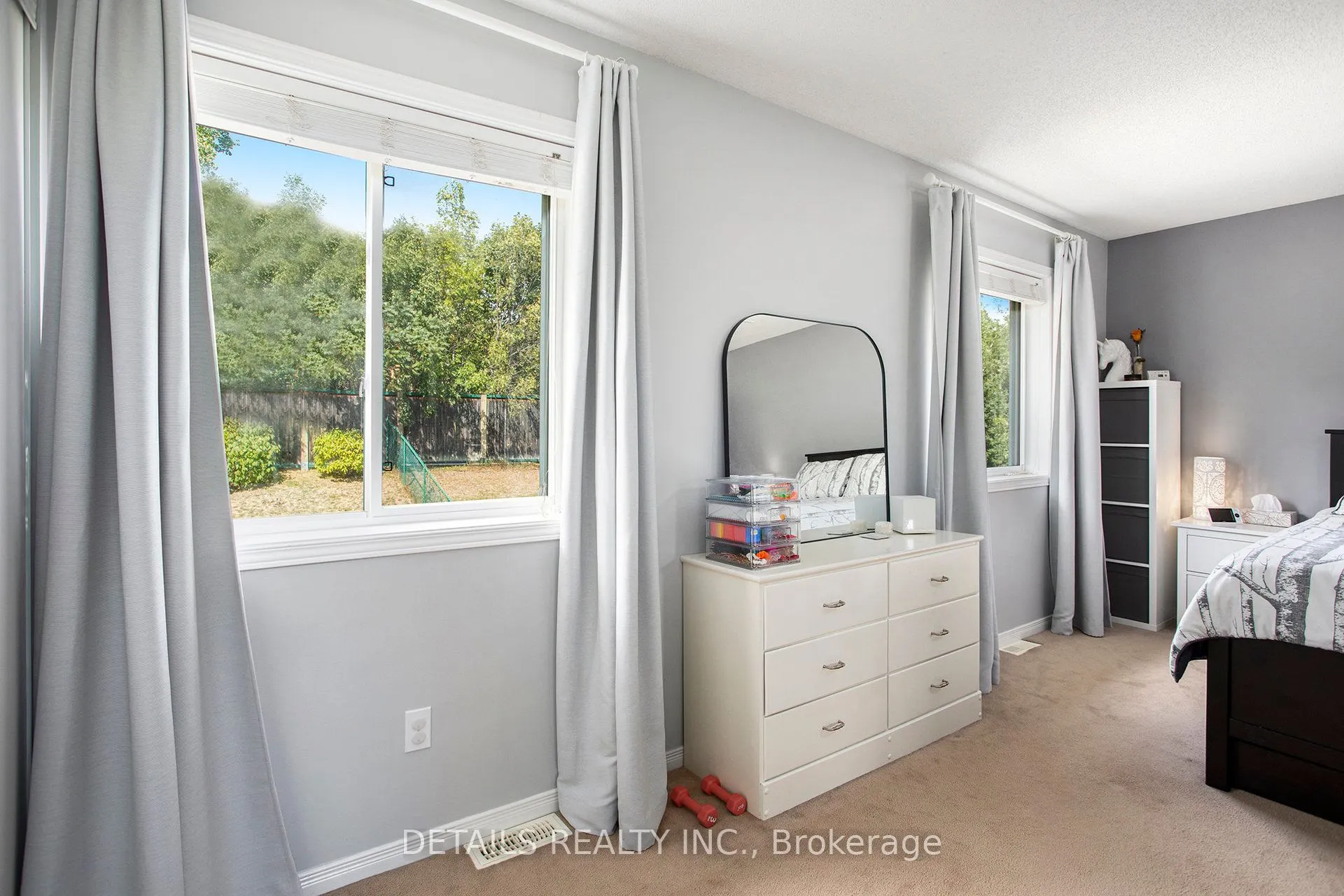 141 Duntroon Circle