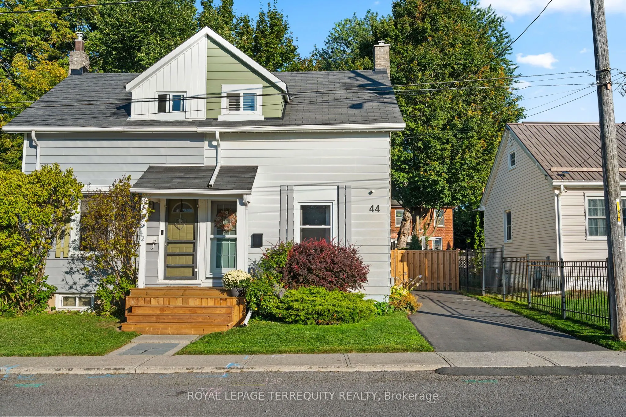 44 Young Street