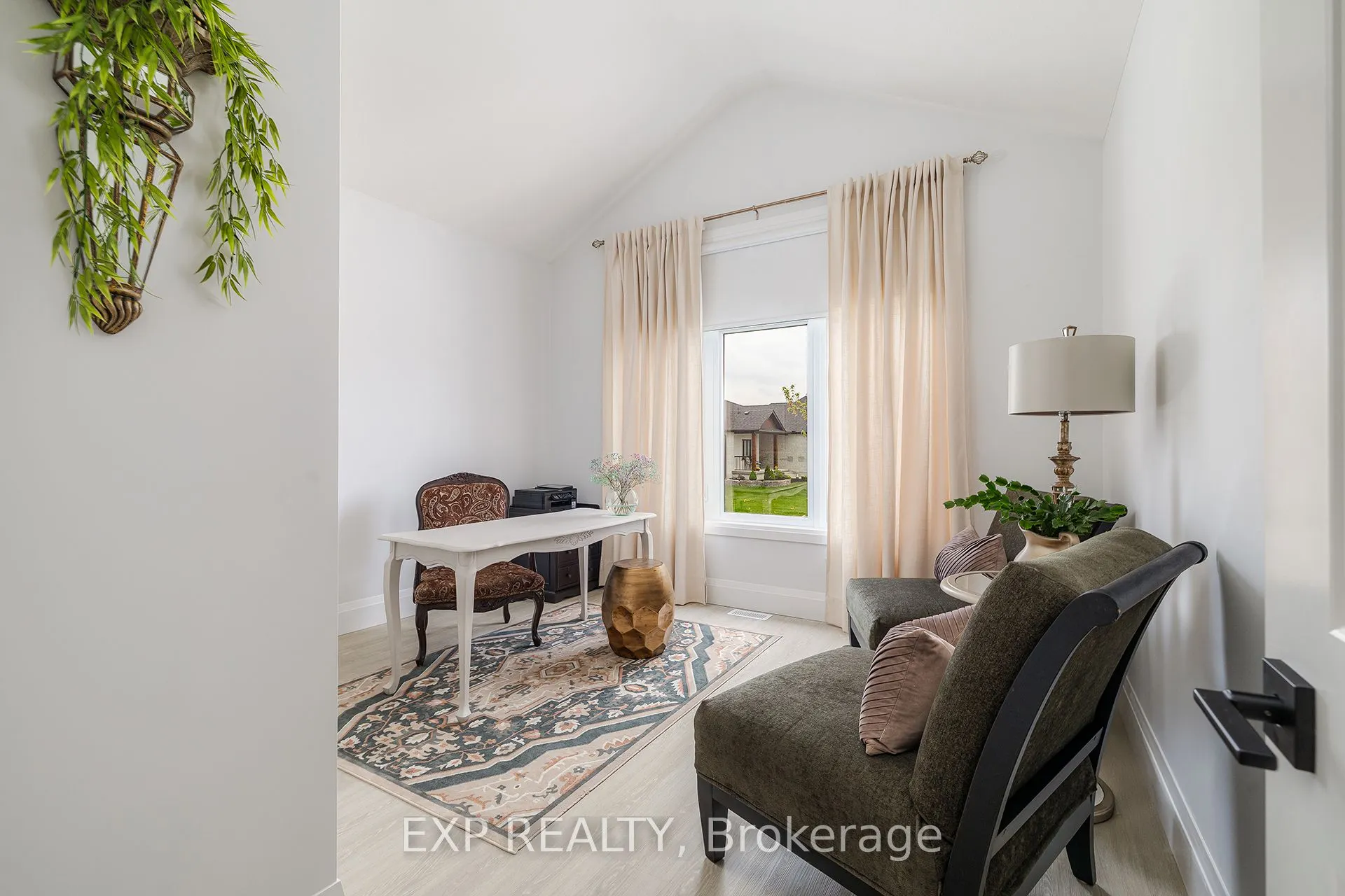 41 Gilmer Crescent