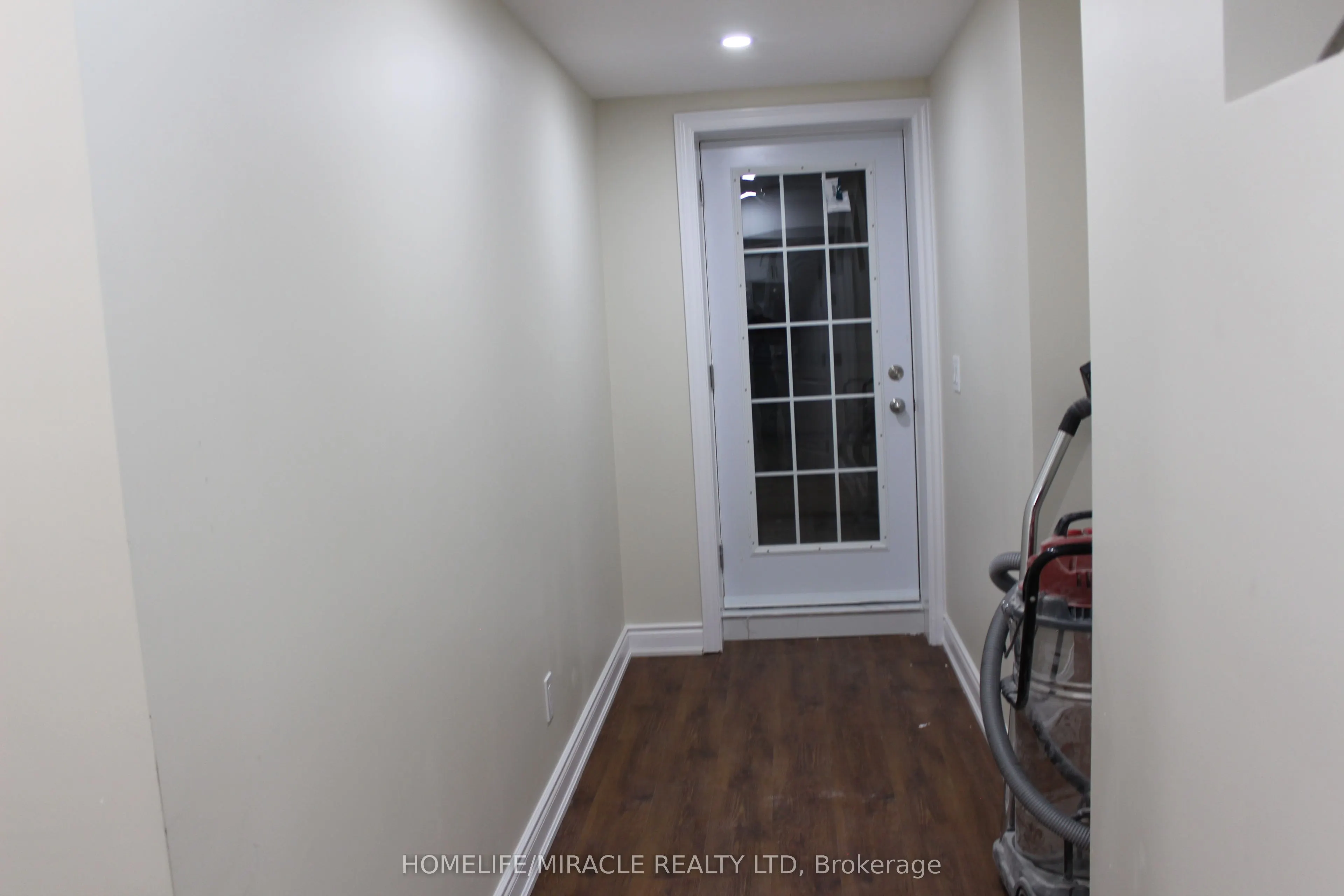 323 Falling Green Crescent, #b
